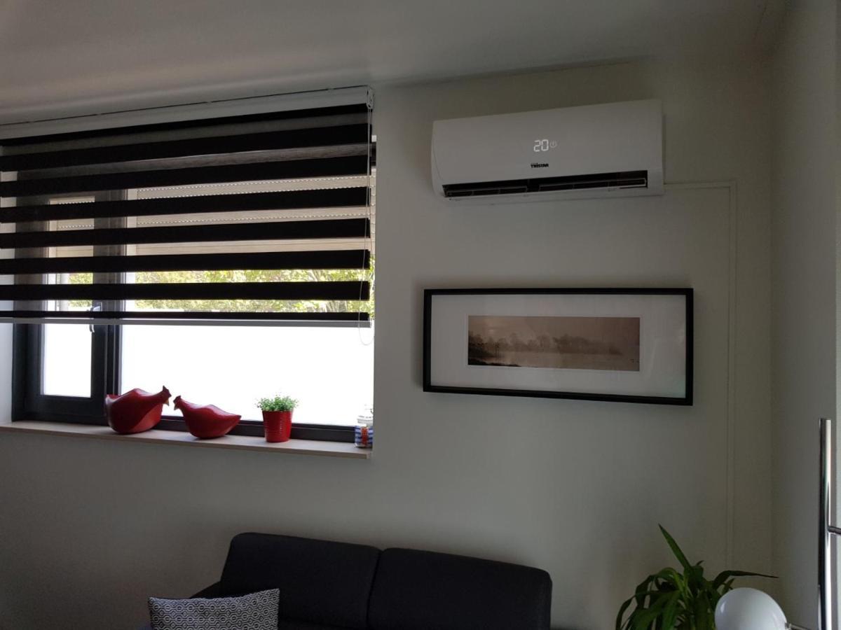 Elvis Presley Private Studio With Kitchen And Airconditioning Goes Extérieur photo