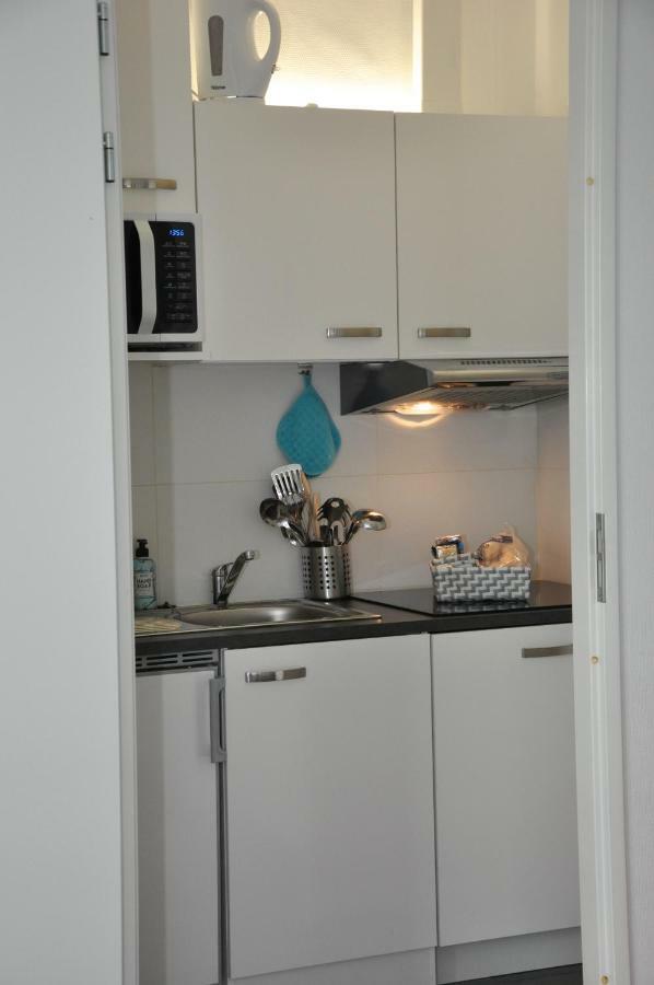 Elvis Presley Private Studio With Kitchen And Airconditioning Goes Extérieur photo
